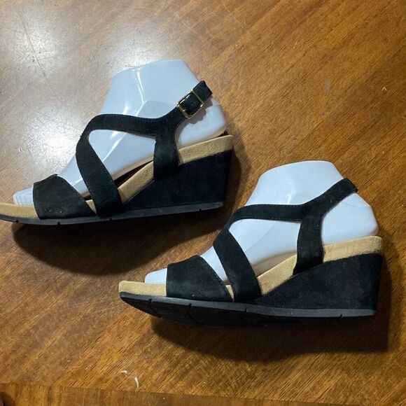 Eurosoft by Sofft black suede leather strappy sandals size 7.5 womens - Picture 4 of 8